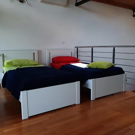 Loft Di Benedetta Nyaraló *